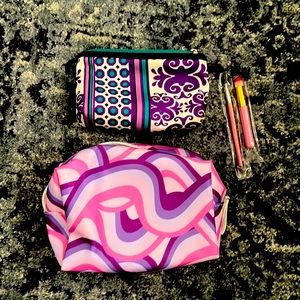 Makeup bag and brush set